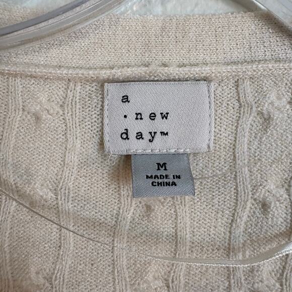 A New Day Women's Cable Cardigan Beige Size M - Picture 3 of 5